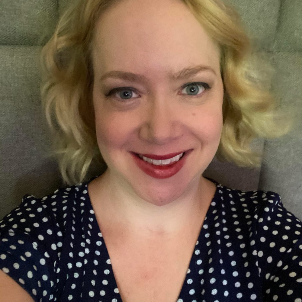 Meet your Posher, Crystal